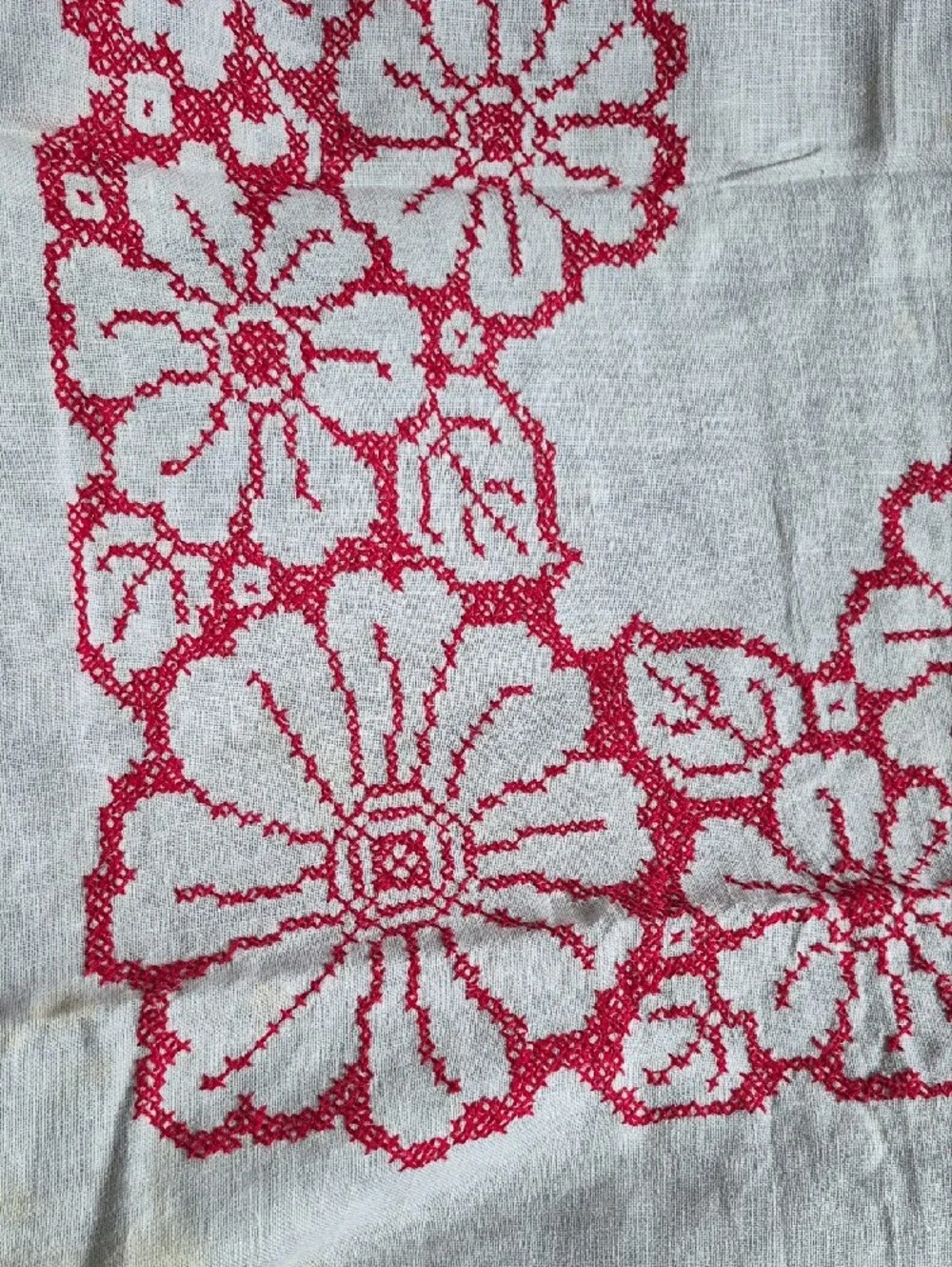 Vintage White Linen Tablecloth with Red Floral Embroidery 12 Matching Napkins